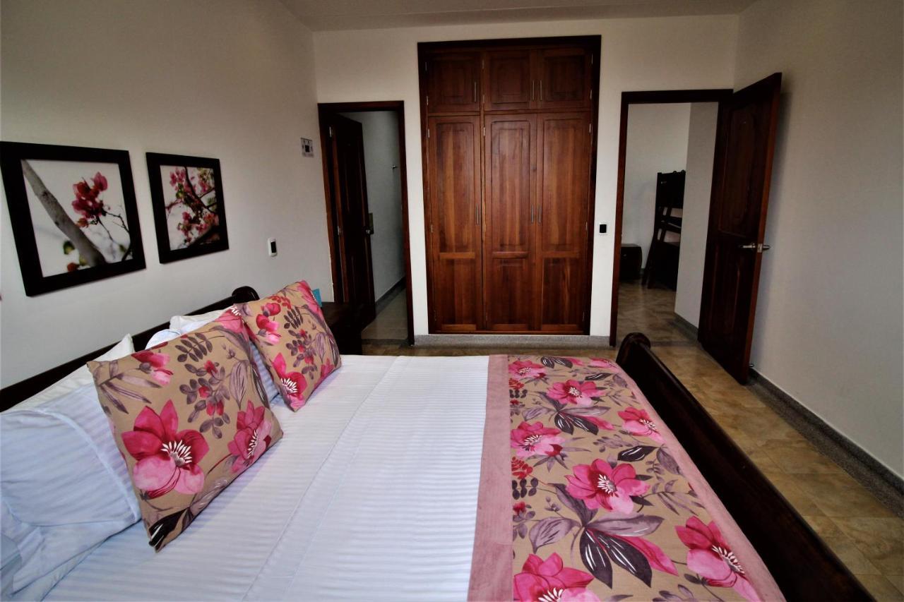 Amazilia Hotel Cerritos Екстериор снимка