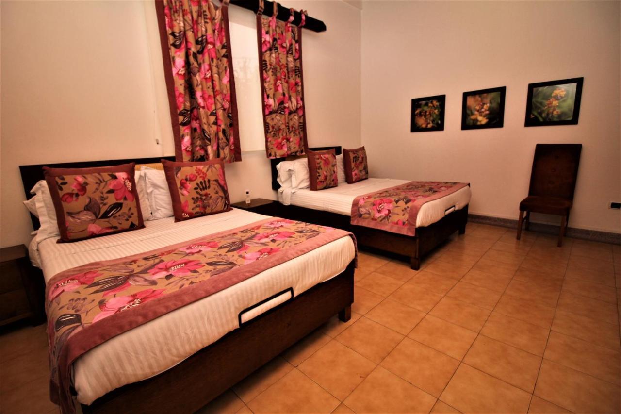 Amazilia Hotel Cerritos Екстериор снимка