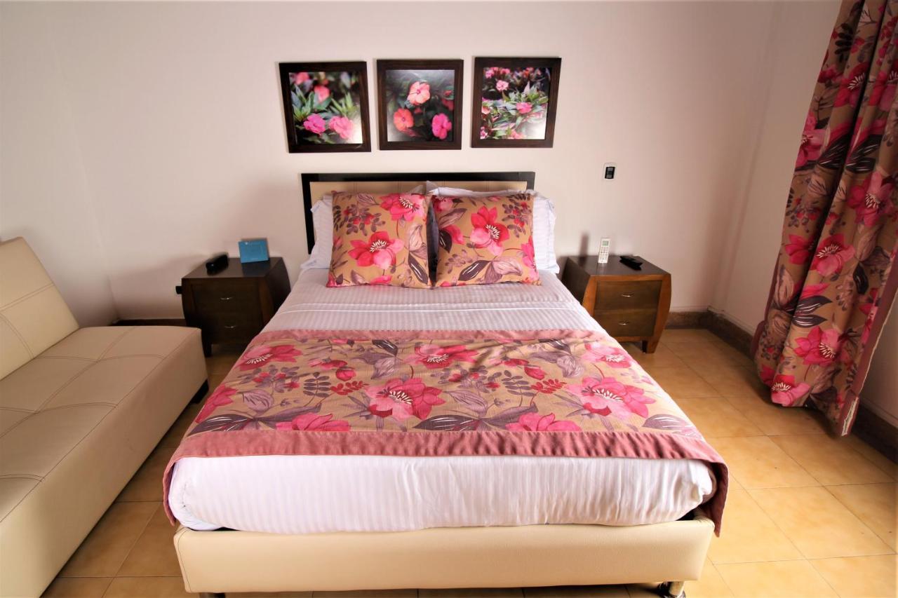 Amazilia Hotel Cerritos Екстериор снимка
